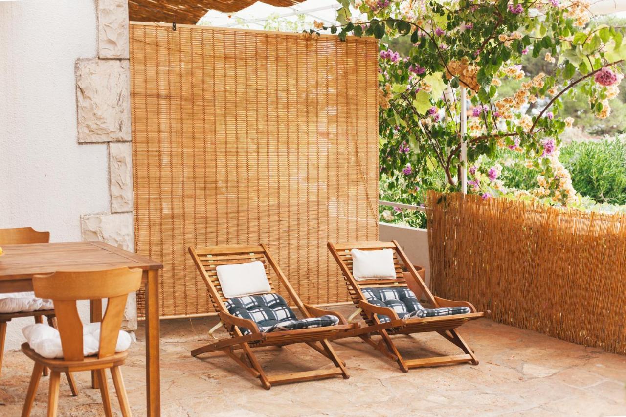 בול Charming Apartments With Garden מראה חיצוני תמונה