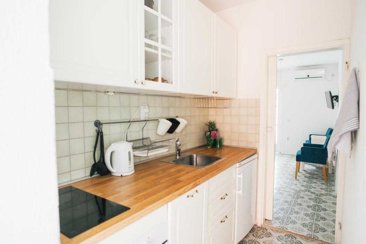 בול Charming Apartments With Garden מראה חיצוני תמונה