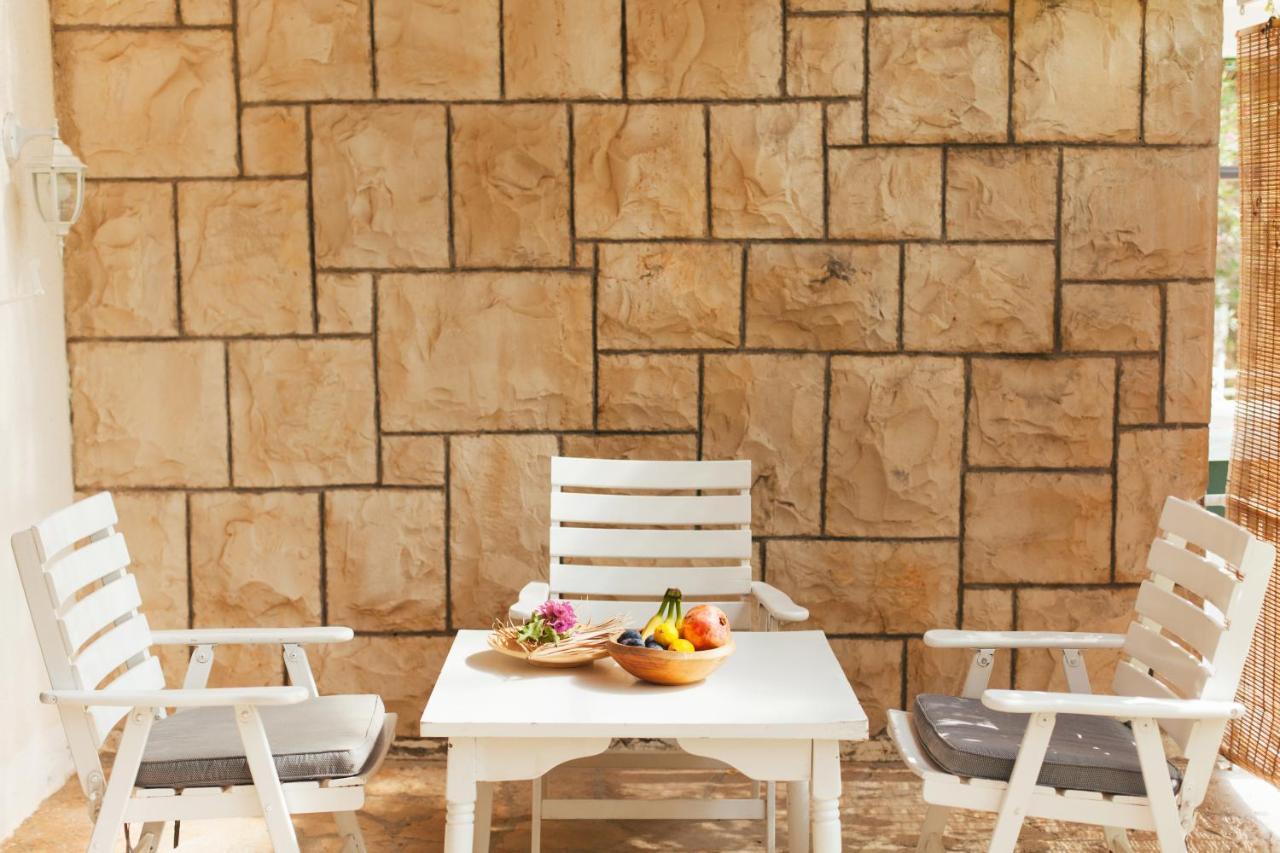בול Charming Apartments With Garden מראה חיצוני תמונה