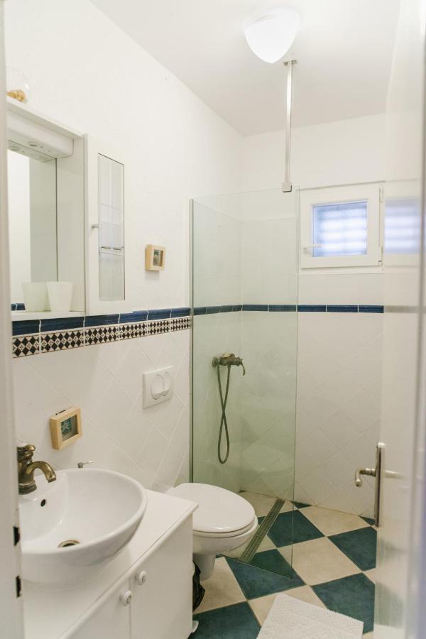 בול Charming Apartments With Garden מראה חיצוני תמונה