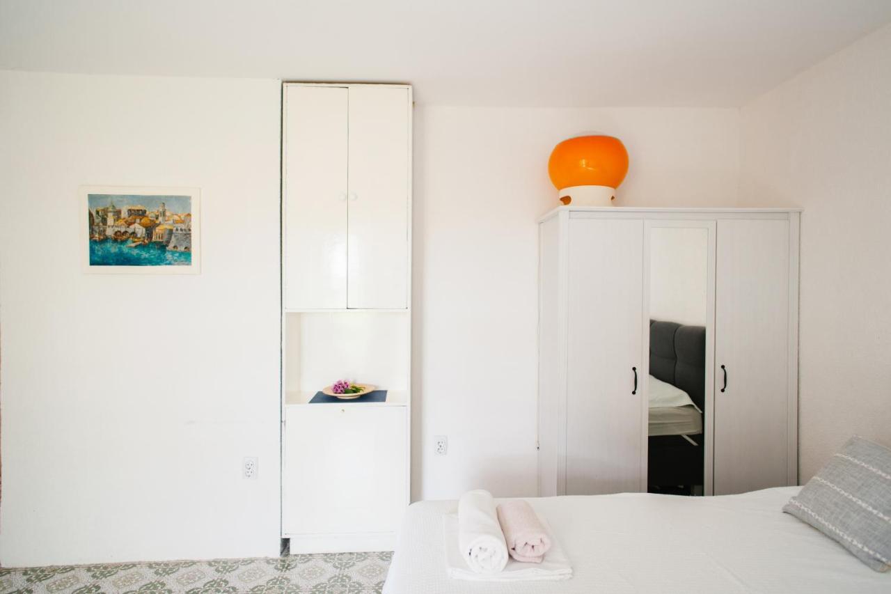בול Charming Apartments With Garden מראה חיצוני תמונה